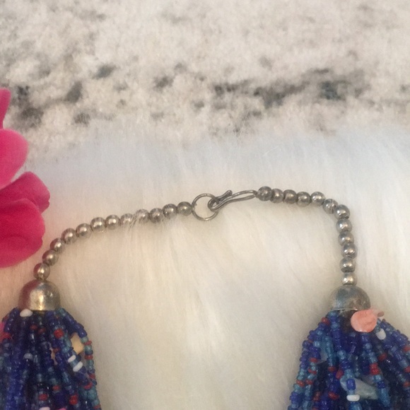 Beaded necklace - Picture 3 of 4